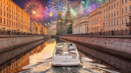 Как встречают салют в честь Дня ВМФ с катера, яхты или теплохода